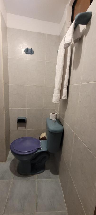 コパカバーナ Hostal Sol Y Luna Bed & Breakfast エクステリア 写真